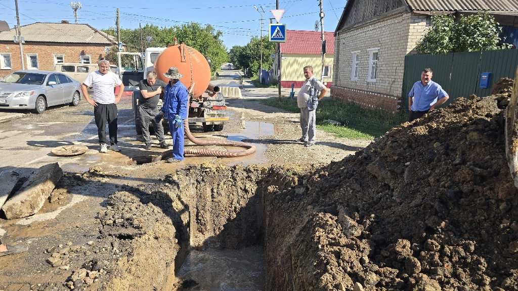 Жителей обезвоженного Красноармейска просят набраться терпения