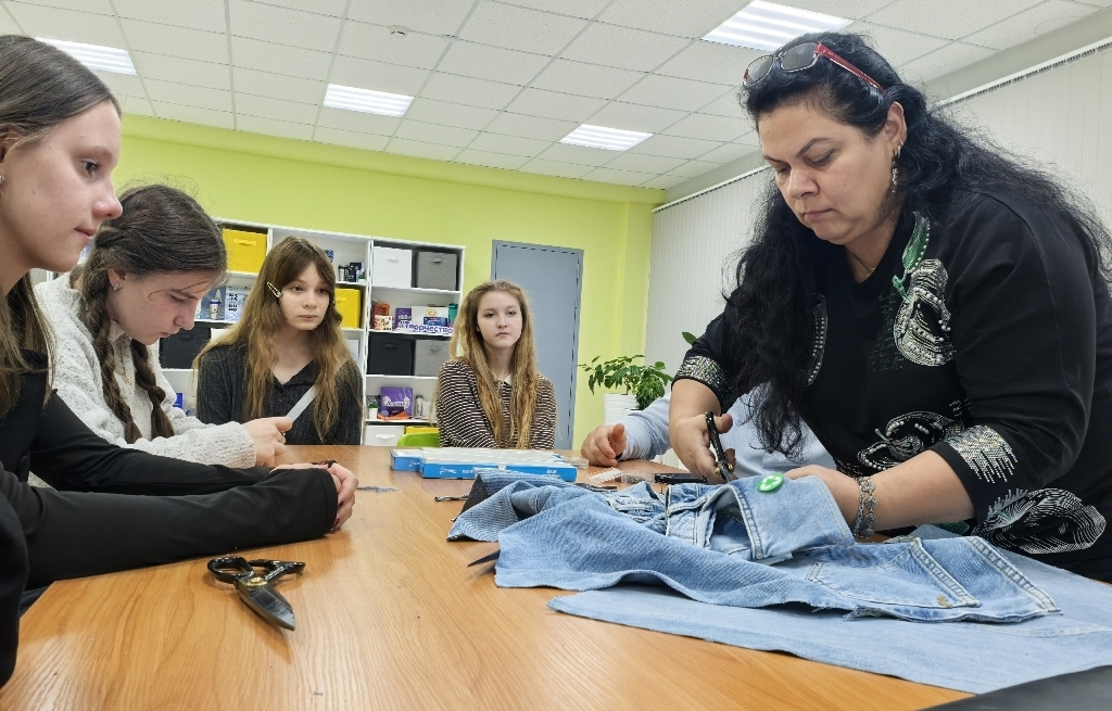 Балаковские школьники и студенты помогают животным, спасают деревья и поддерживают бойцов СВО
