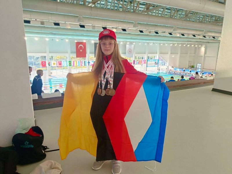“Словила кураж”: чемпионка мира из Энгельса подает пример особенным детям
