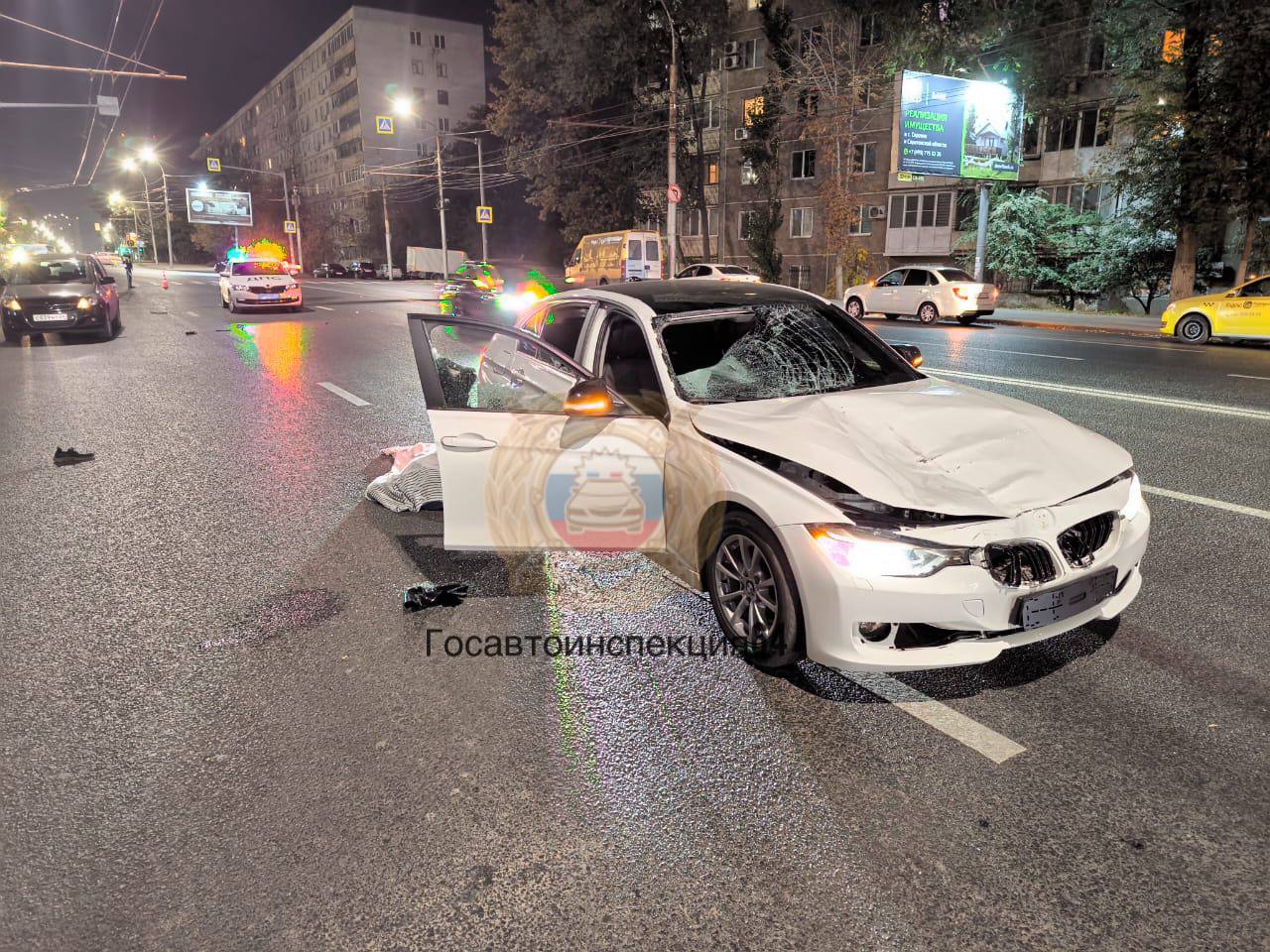 Водитель на "БМВ" насмерть сбил пешехода в Заводском районе Саратова