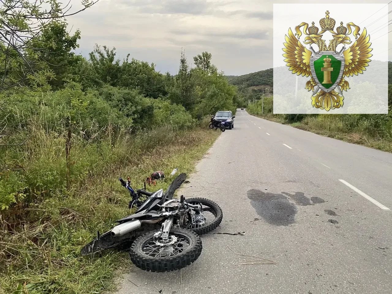 В Вольске два подростка гонялись на мотоциклах и врезались друг в друга В Вольске два подростка гонялись на мотоциклах и врезались друг в друга