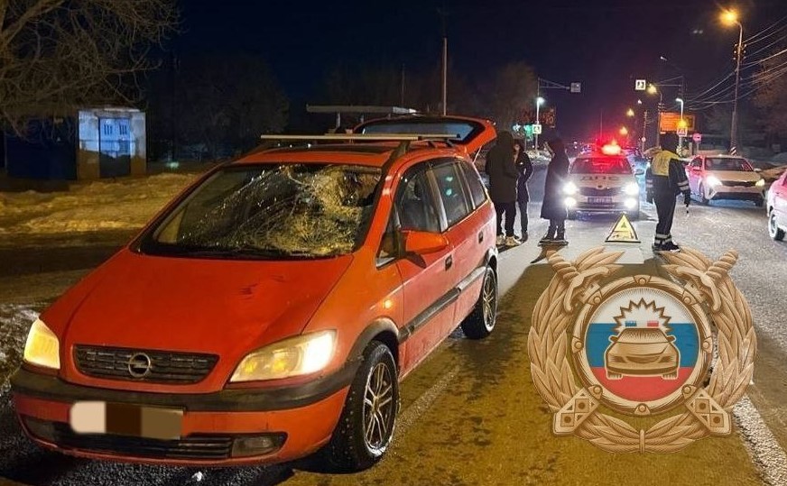 В Энгельсе на Волжском проспекте мужчина погиб под колесами иномарки