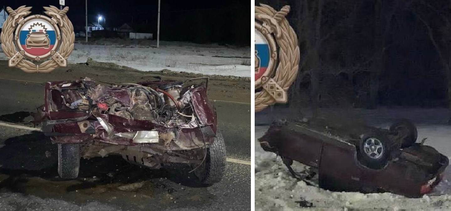 В Саратовской области «семерку» разорвало на части после аварии со столбом