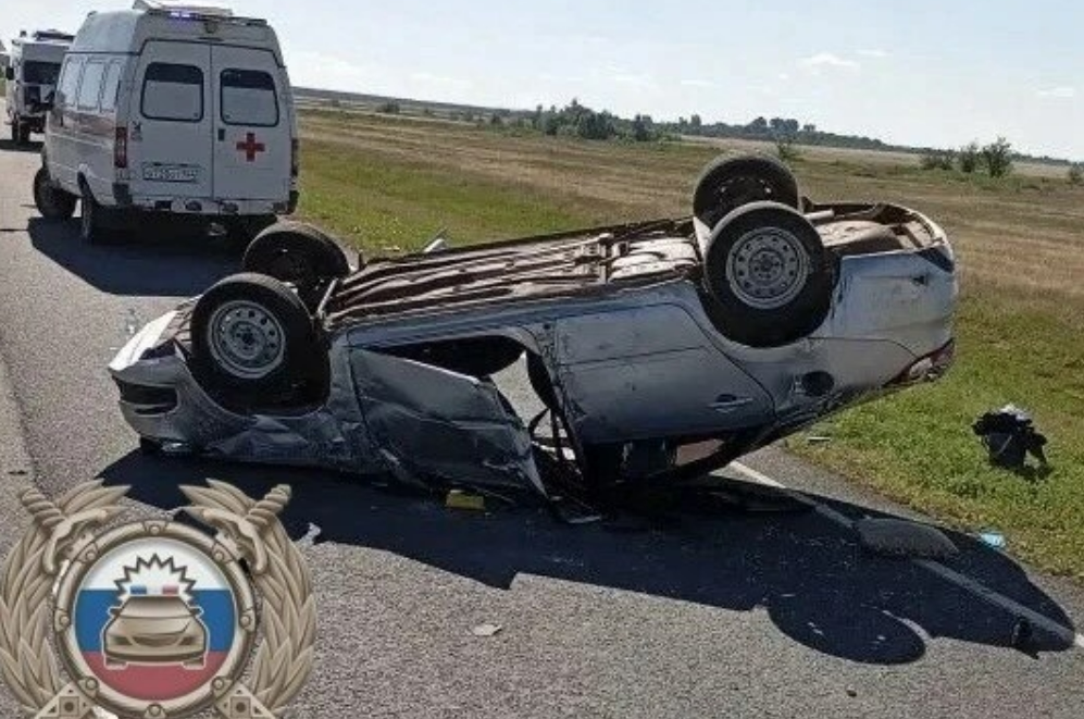 В перевернувшейся «Гранте» на саратовской трассе погибла 65-летняя женщина В перевернувшейся «Гранте» на саратовской трассе погибла 65-летняя женщина