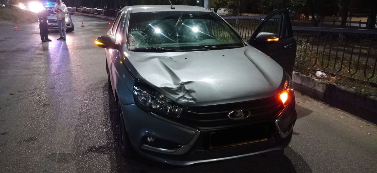 Водитель «Весты» насмерть сбил пешехода на проспекте Строителей в Саратове, разыскиваются свидетели