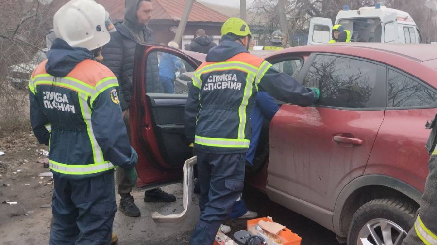 Три человека пострадали в массовом ДТП в Балашове