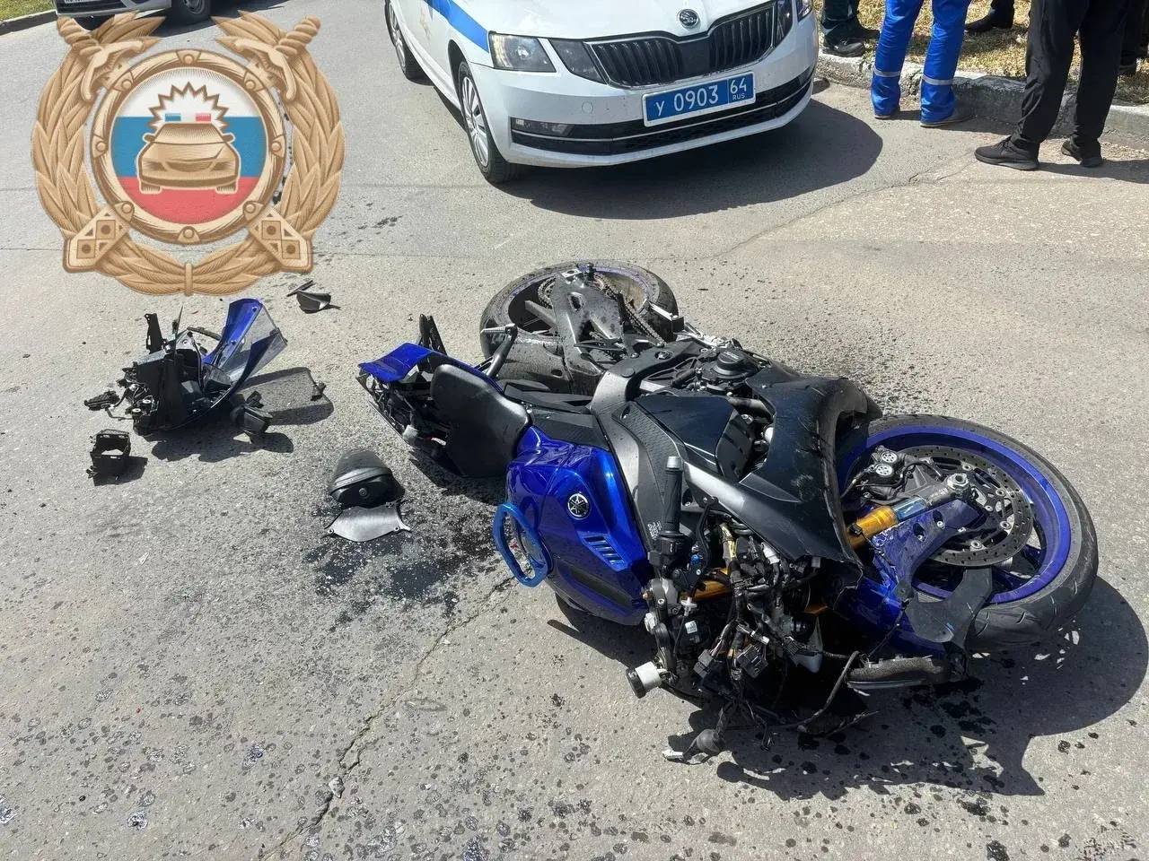 В Балакове под колесами LADA Vesta пострадал мотоциклист В Балакове под колесами LADA Vesta пострадал мотоциклист