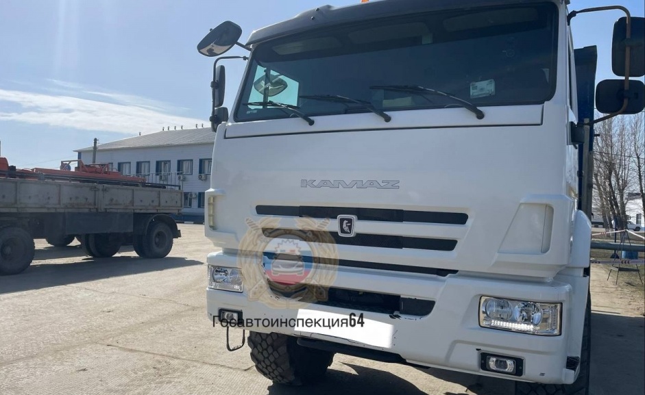 На Сокурском тракте «КамАЗ» насмерть сбил пешехода На Сокурском тракте «КамАЗ» насмерть сбил пешехода