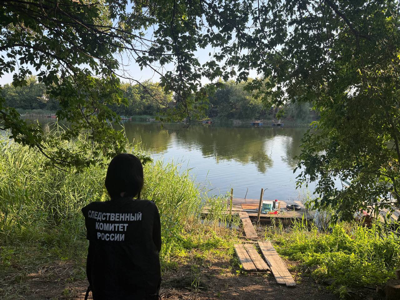 Труп мужчины обнаружили на берегу реки в саратовском СНТ Труп мужчины обнаружили на берегу реки в саратовском СНТ