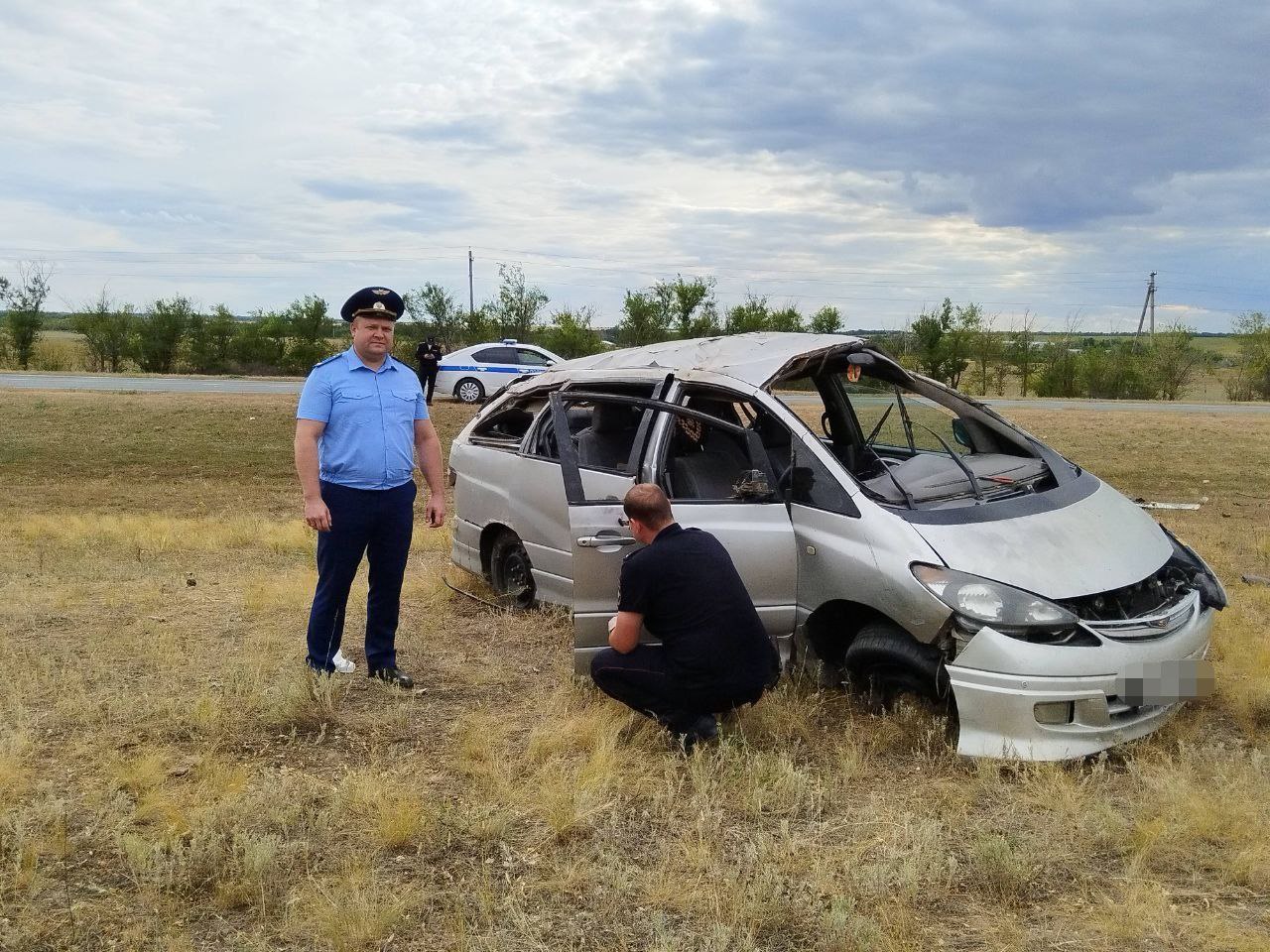 В Саратовской области в перевернувшейся «Тойоте» погибли 2 пассажира и 4 пострадали