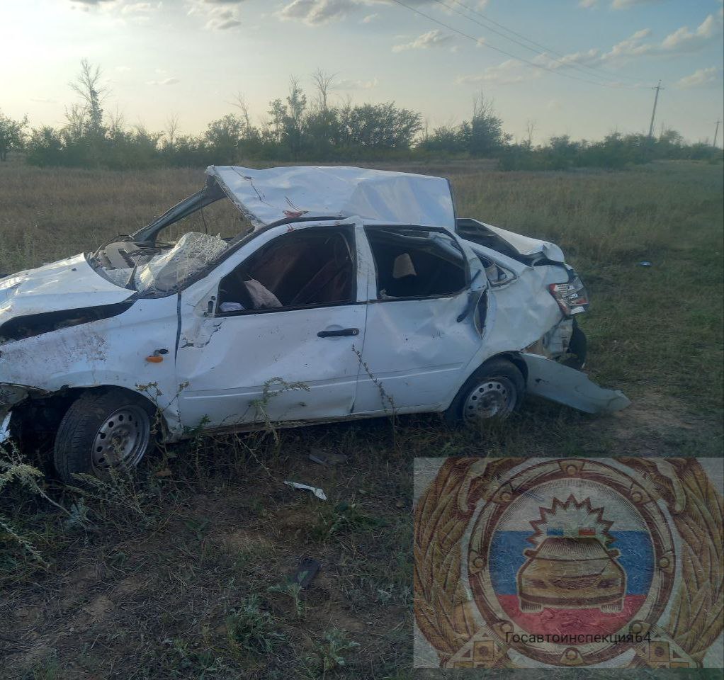 В аварии в Саратовской области погибли водитель и пассажир "Гранты"