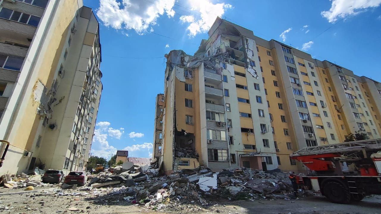 Жители обрушившегося дома на Блинова пожаловались Бастрыкину на срыв ремонта