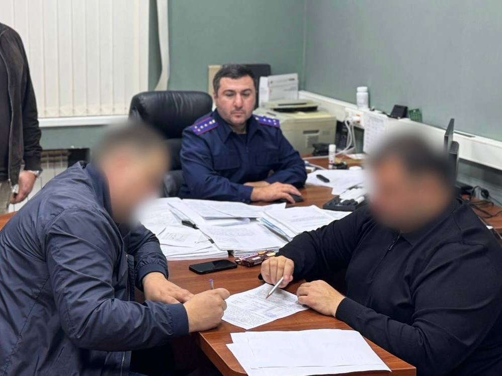 В Саратове за аферы с красивыми госномерами задержан начальник уголовного розыска