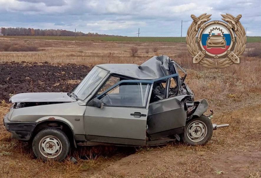 Водитель легковушки погиб в ДТП с "КАМаЗом" на саратовской трассе