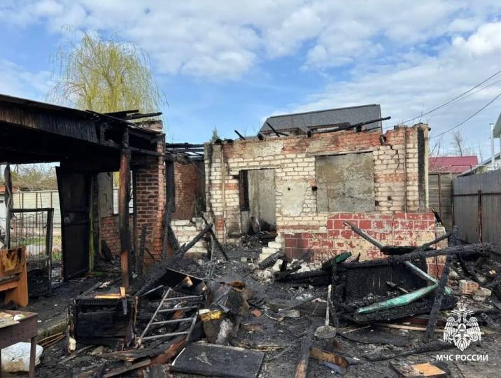 Под Саратовом мужчина погиб в сгоревшей даче