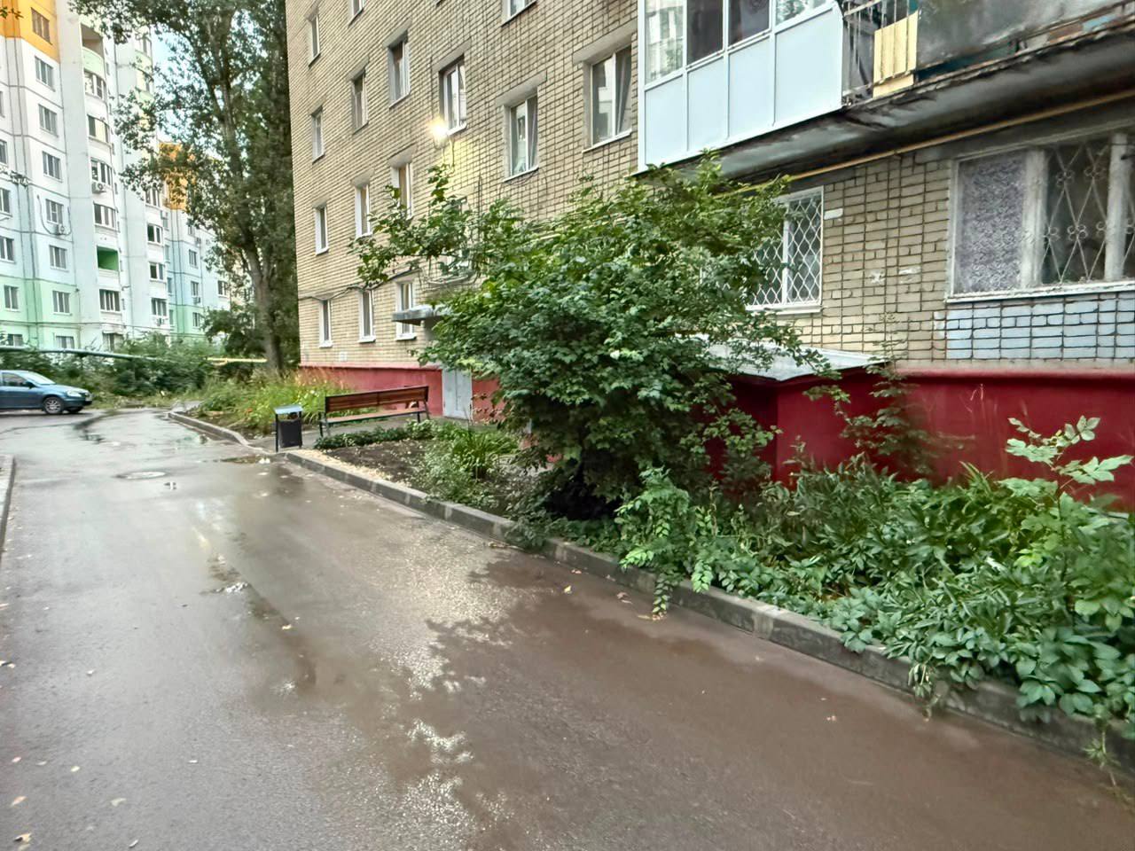 После падения девочки со второго этажа в Саратове началась проверка После падения девочки со второго этажа в Саратове началась проверка