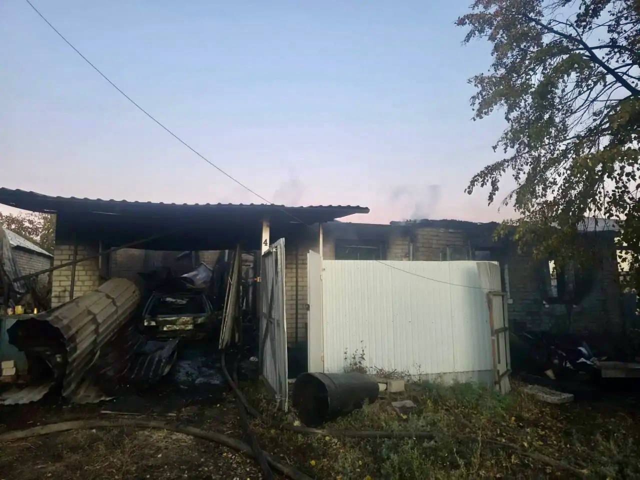 Три человека погибли и один пострадал на пожаре в Саратове