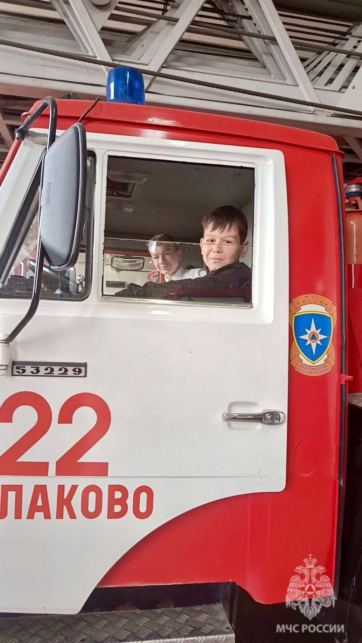 Подростки спасли Балаково от пожара в машине