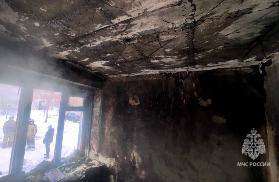 В Балакове мужчина отравился дымом в горящей квартире