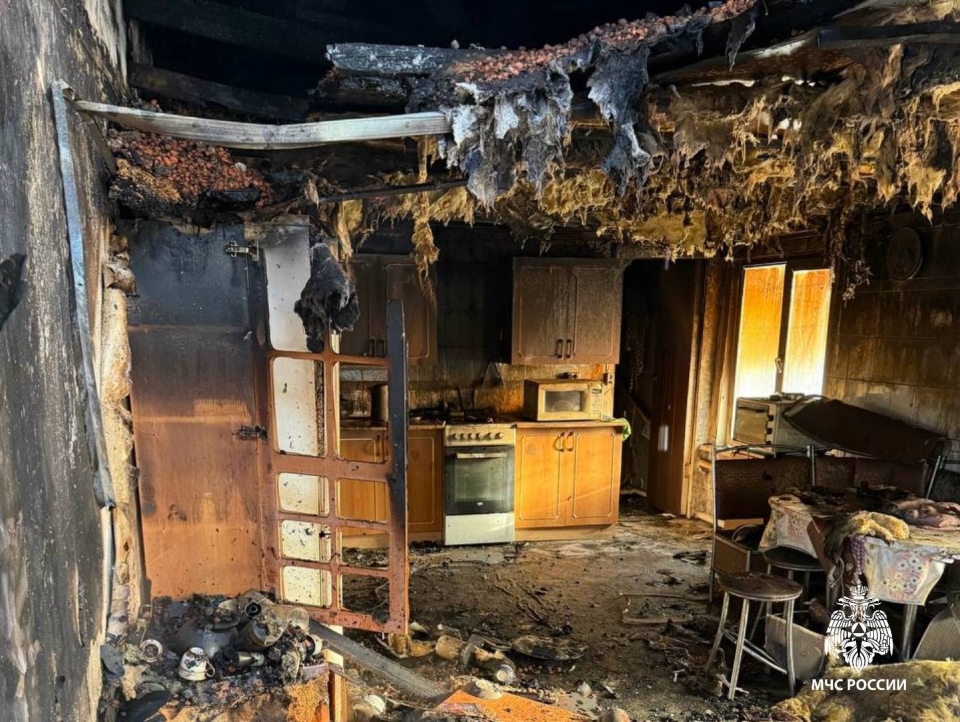 Из-за короткого замыкания на окраине Саратова сгорела квартира