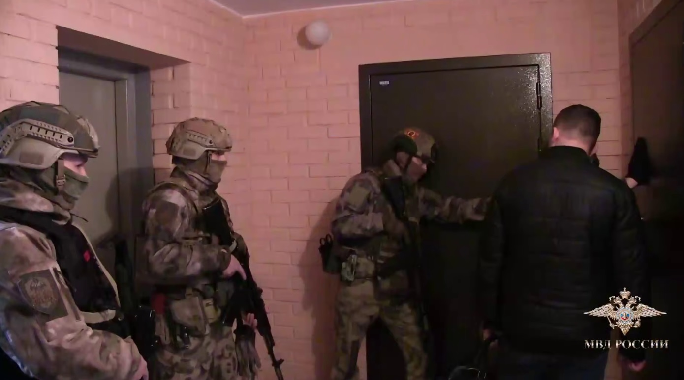 В Саратовской области и других регионах накрыли сеть мошеннических телефонных станций